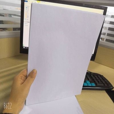 60 70 80 90 100 120GSM Rohweißpapier/Nicht beschichtetes Offsetpapier mit hoher Grammage