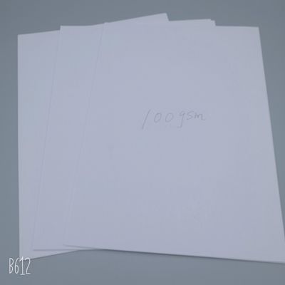 Anti-Curl Chenming unbeschichtet Holzfreies weißes Papier Glatte Schrift 100% Jungfruchtzellstoff