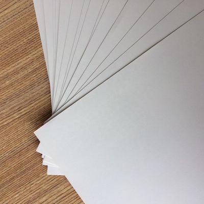 Pulpentyp Chemisch-mechanisch Pulp Doppelseitig beschichtete C2S-Bildplatte zum Drucken