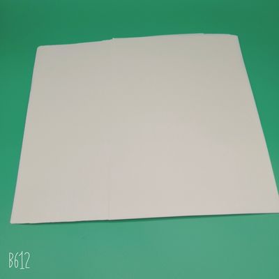 Holzzzellstoffpapier 68/78/98/118gsm Blech- oder Rollenverpackung Cremefarbe von Baiyun Mill