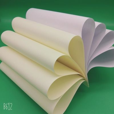 68 bis 118 gm cremefarbenes, holzfreies Bindungspapier für Offsetdruck aus der Baiyun-Mühle