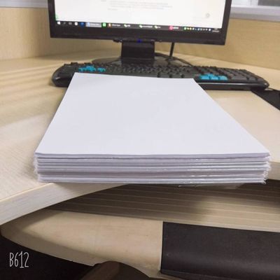60 70 80 90 100 120GSM Rohweißpapier/Nicht beschichtetes Offsetpapier mit hoher Grammage