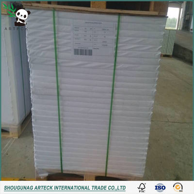 Weißes, holzfreies Offsetpapier für die Druckerei