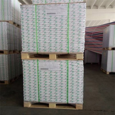 Schreibpapier Hi-Kote C2S Kunstpapier Glanz/Matte für den Zeitschriftendruck 700*1000mm