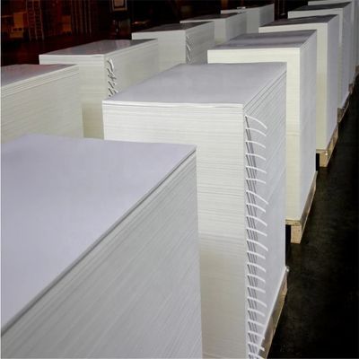 Feuchtigkeitsdichtes Ningbo Fold C1S Elfenbeinkarton für den individuellen Druck und Verpackungsverkauf